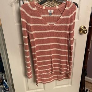 Women’s old navy v neck sweater